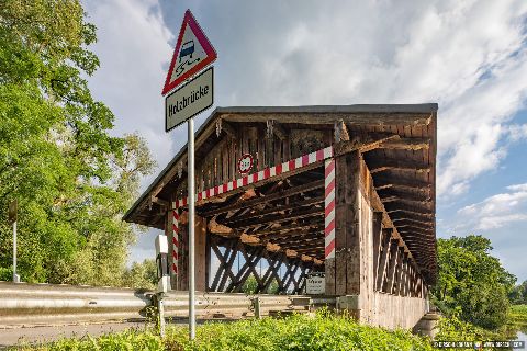 Gemeinde Neuhaus_am_Inn Landkreis Passau Mittich Holzbrücke Rottbrücke (Dirschl Johann) Deutschland PA